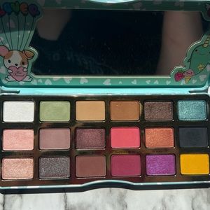Too faced clover palette